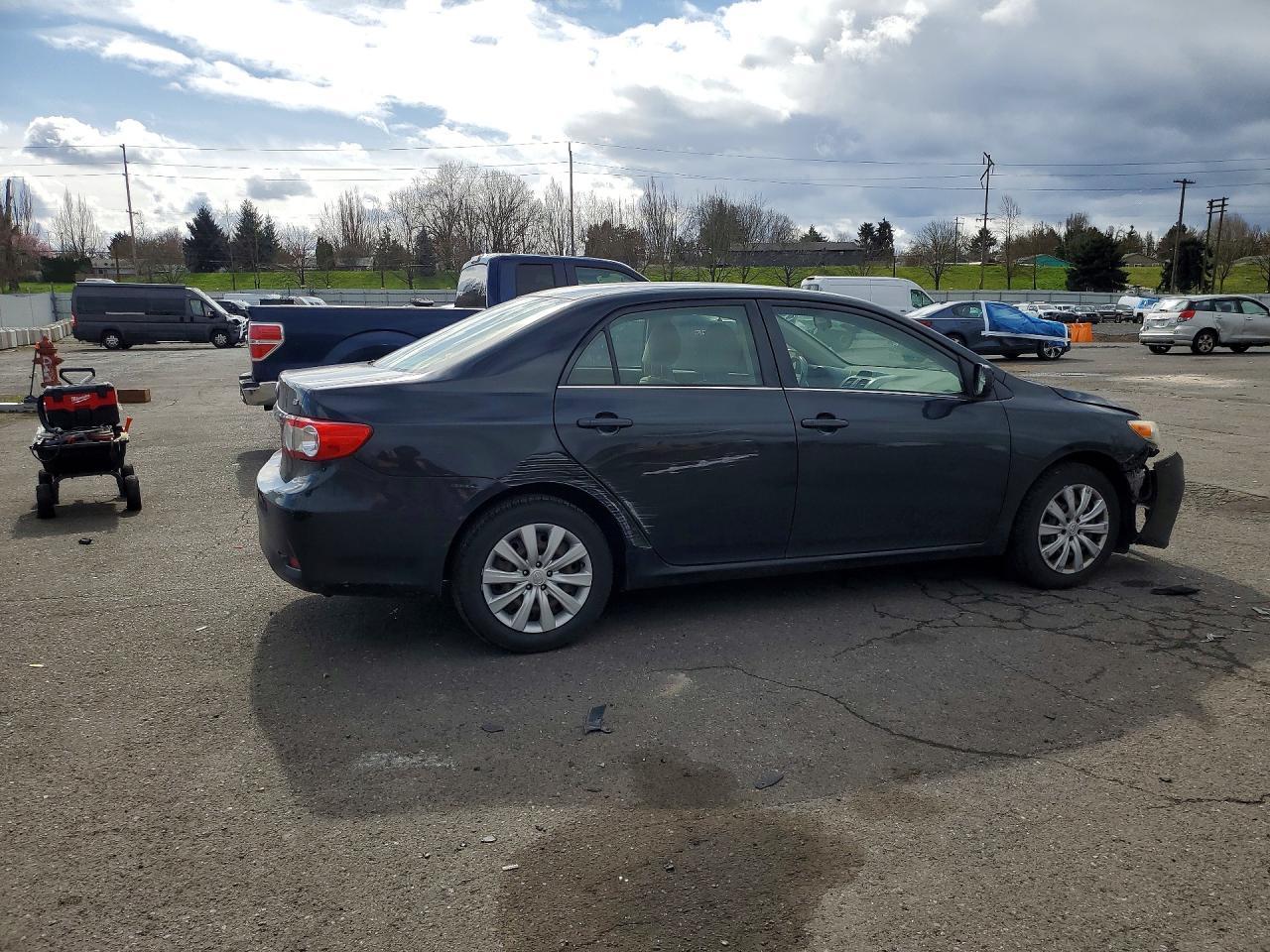 2013 Toyota Corolla Le - Фото 3