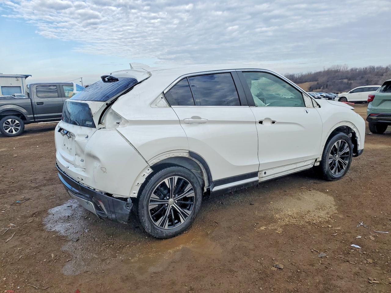 2020 Mitsubishi Eclipse Cross Se - Фото 3