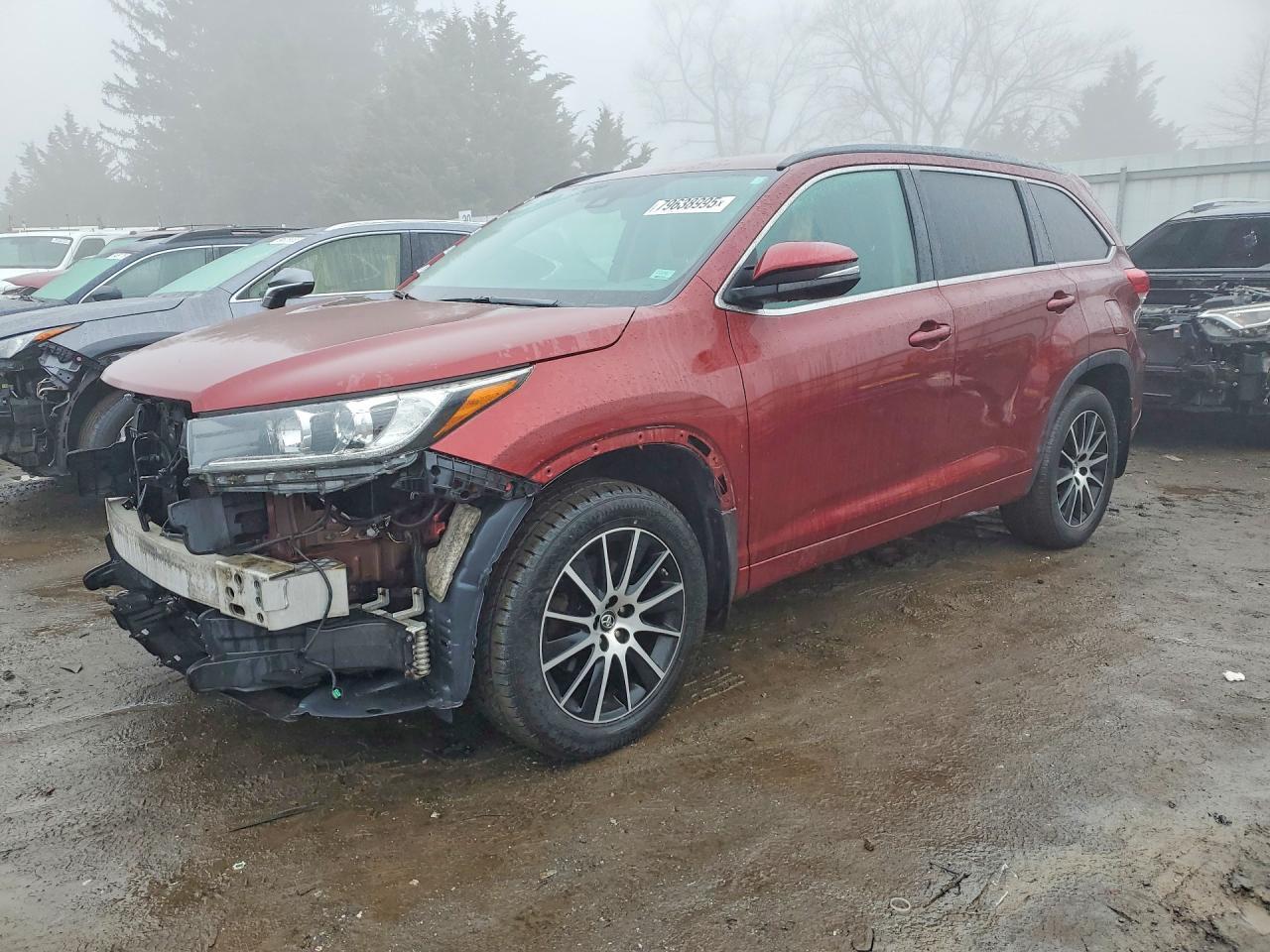 2017 Toyota Highlander Se