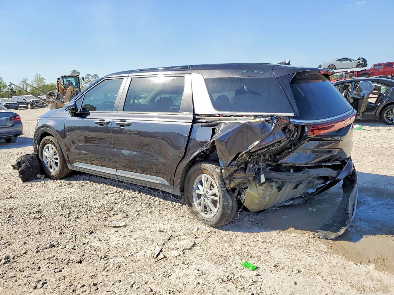 2024 Kia Carnival Lx - Фото 2