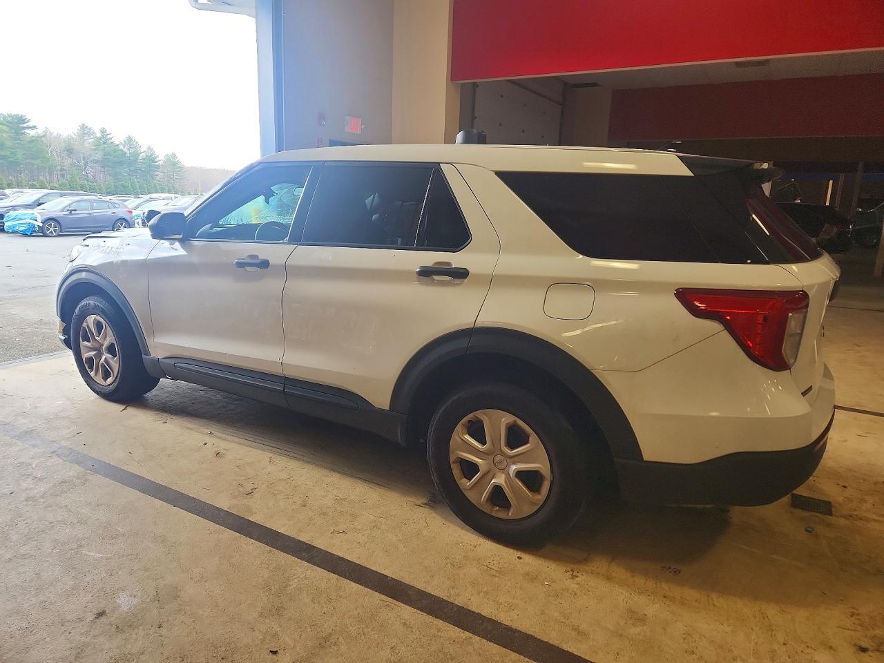 2020 Ford Explorer Police Interceptor - Image 2