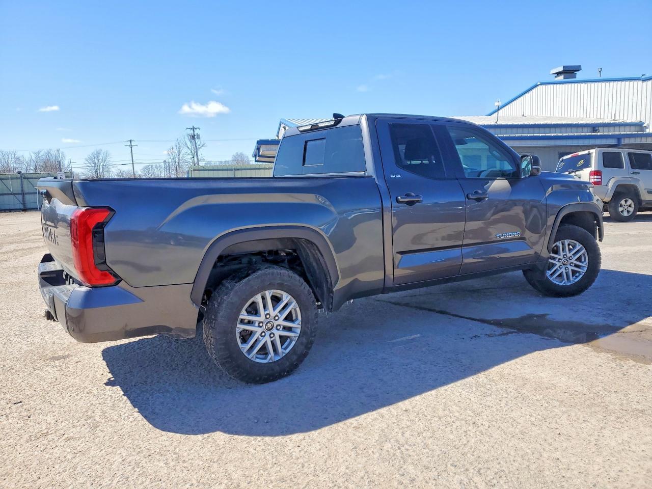 2022 Toyota Tundra Sr5 - Фото 3