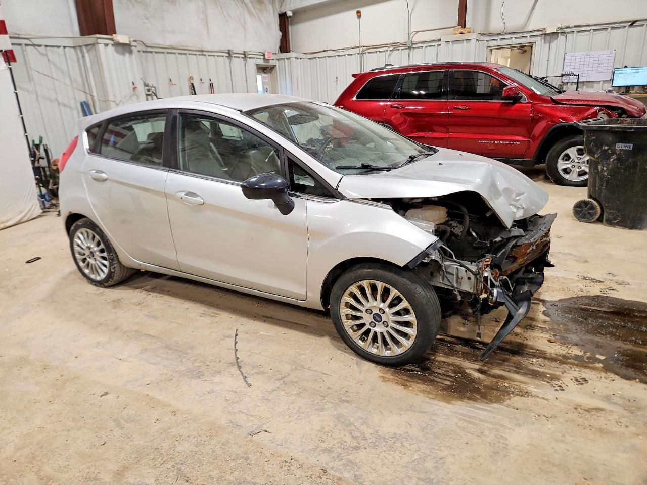 2014 Ford Fiesta Titanium - Фото 4