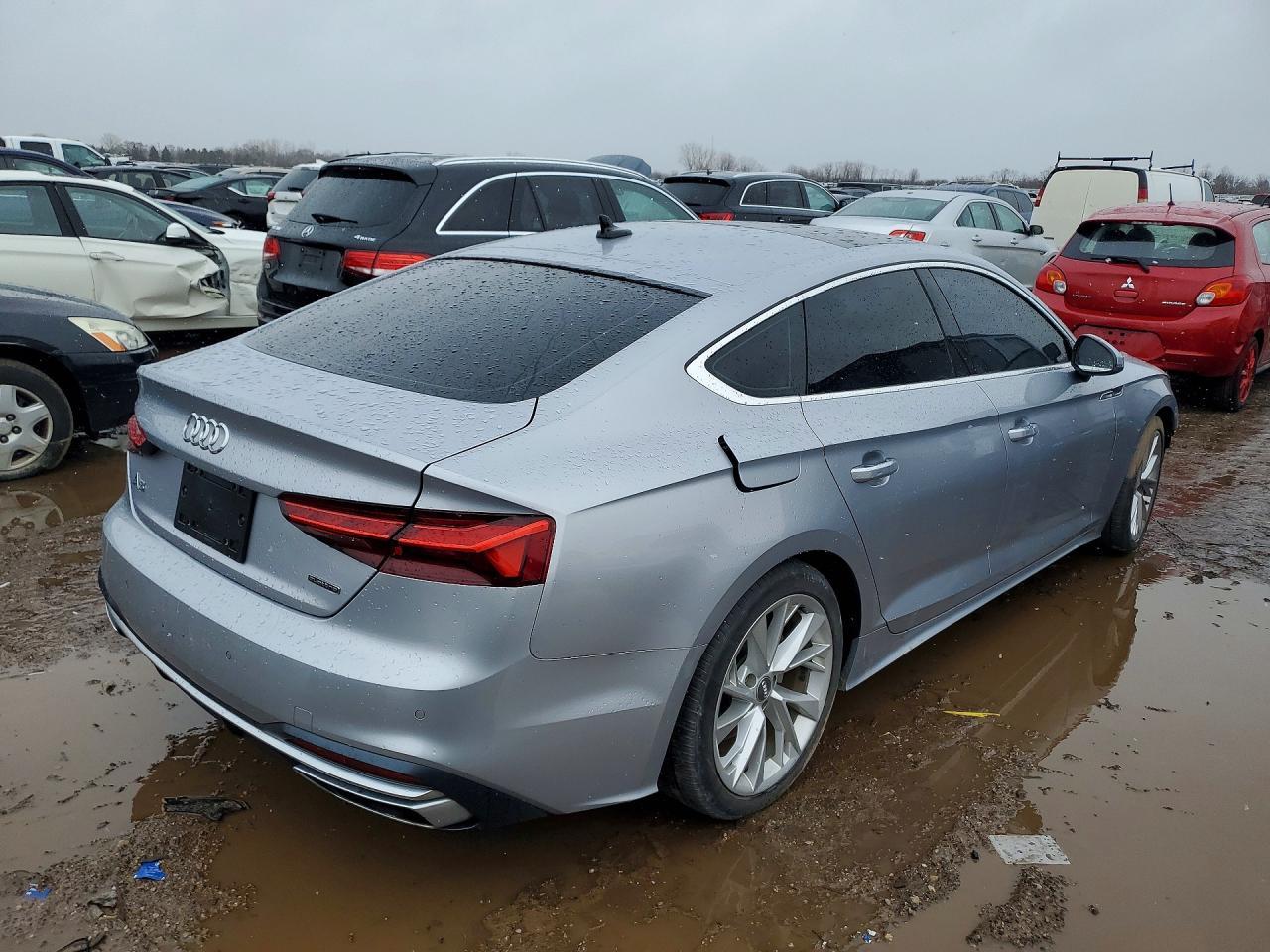 2021 Audi A5 Premium 40 - Фото 3