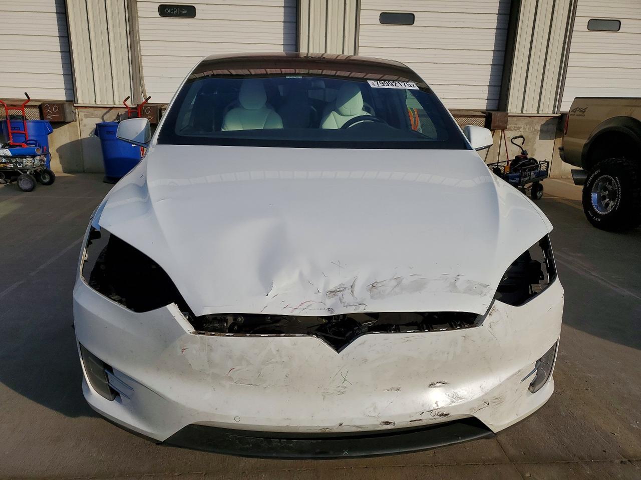 2016 Tesla Model X - Фото 5