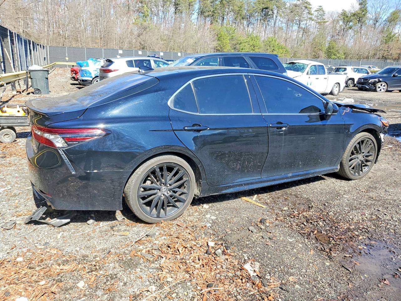2023 Toyota Camry Xse - Фото 3