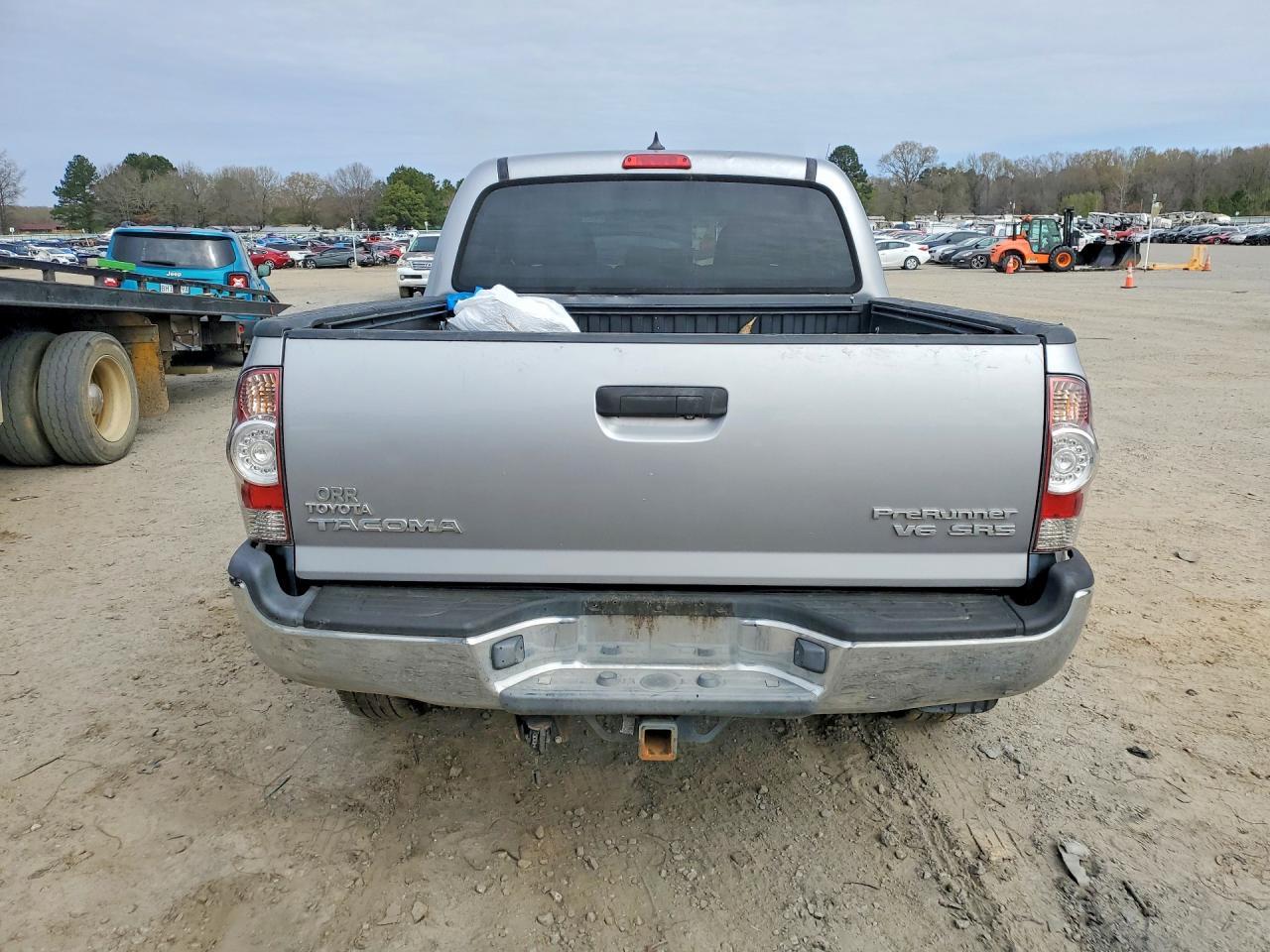 2015 Toyota Tacoma Prerunner V6 - Фото 6
