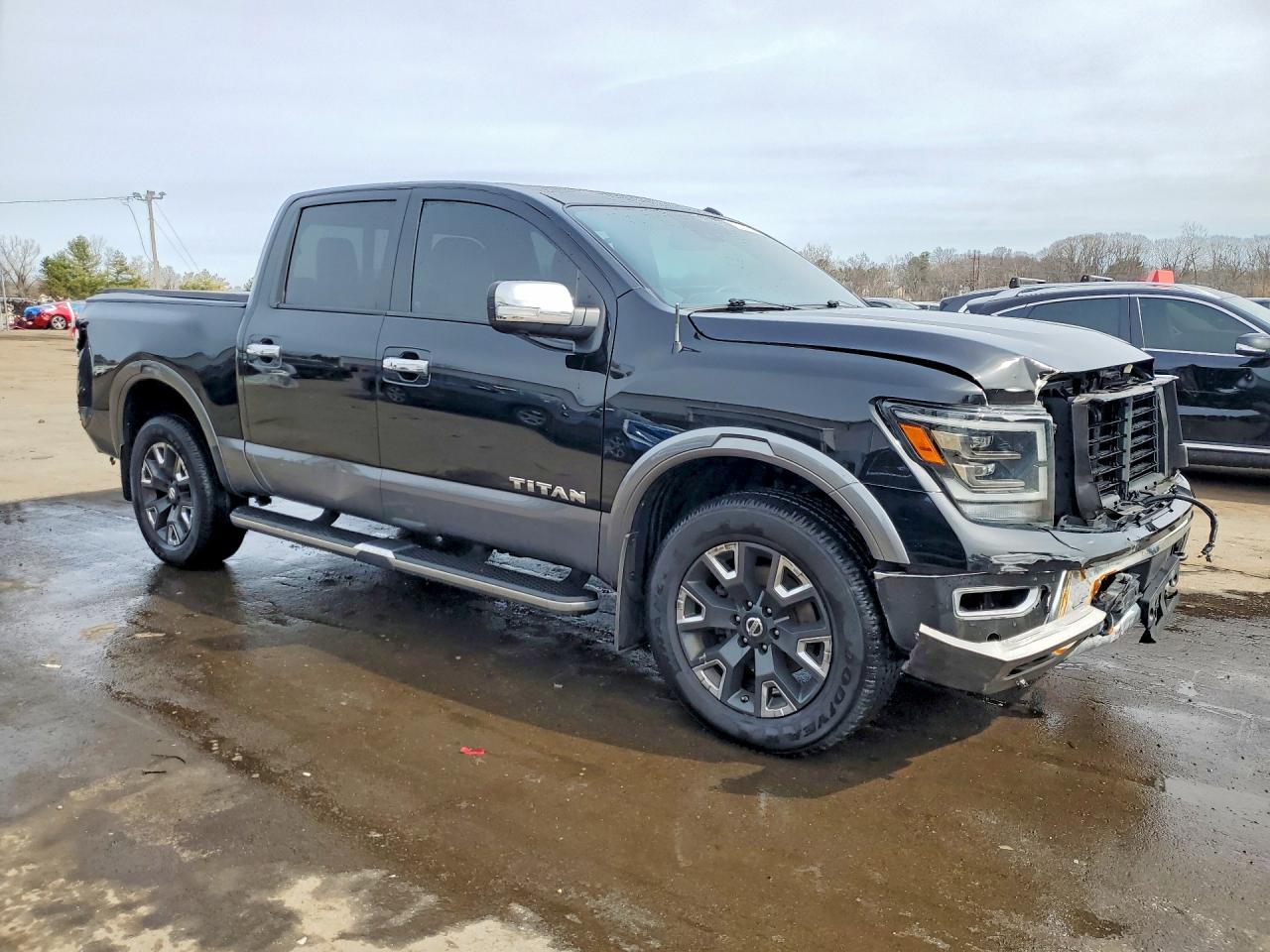 2021 Nissan Titan Platinum Reserve - Image 4