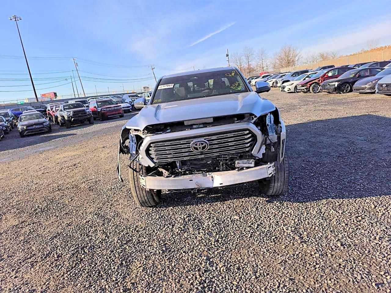 2024 Toyota Tacoma Limited - Фото 5