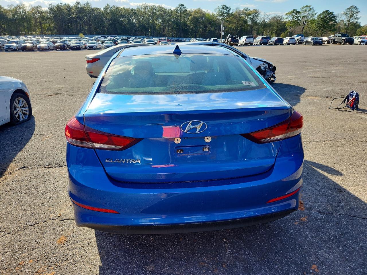 2017 Hyundai Elantra Se - Фото 6