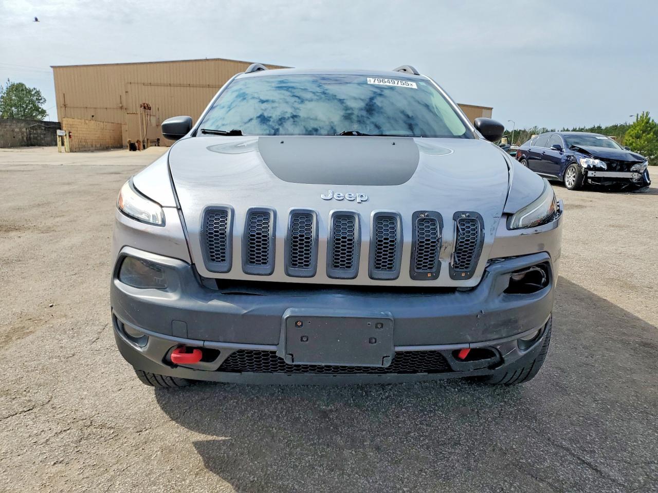 2014 Jeep Cherokee Trailhawk - Image 5