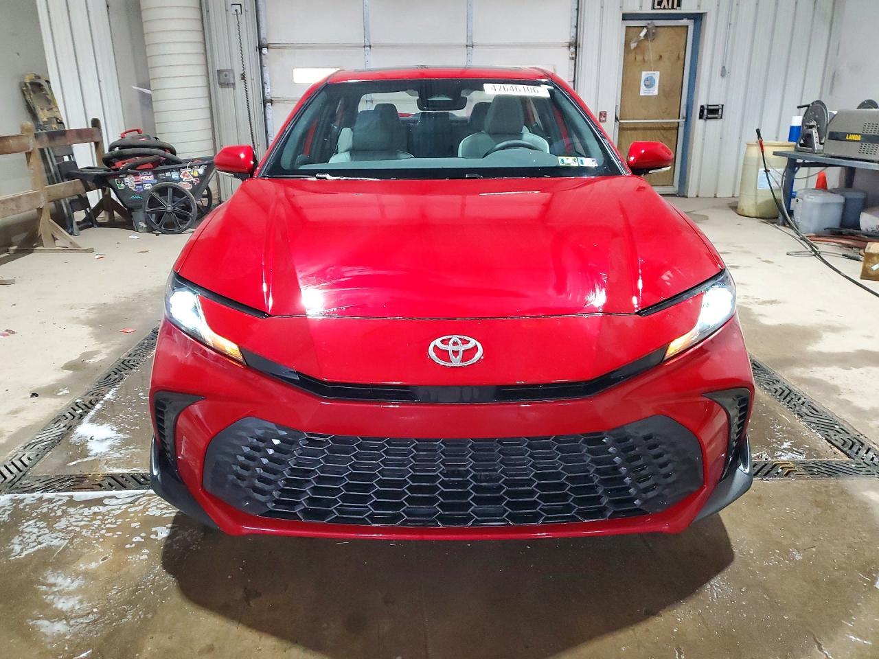 2025 Toyota Camry Se - Фото 5