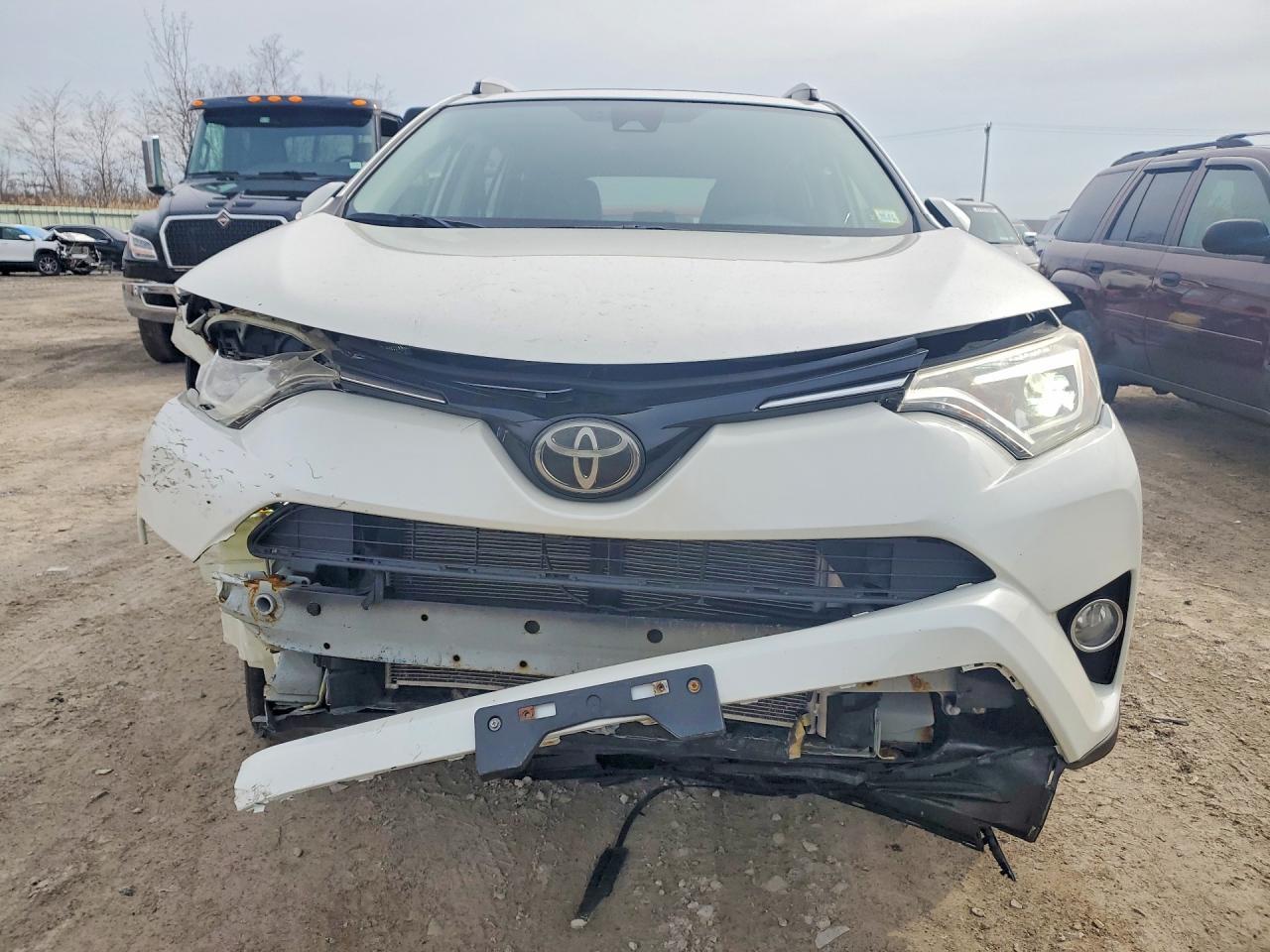 2017 Toyota Rav4 Limited - Фото 5