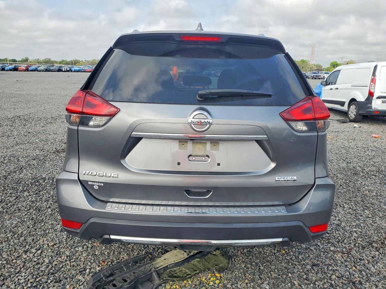 2020 Nissan Rogue S - Фото 6