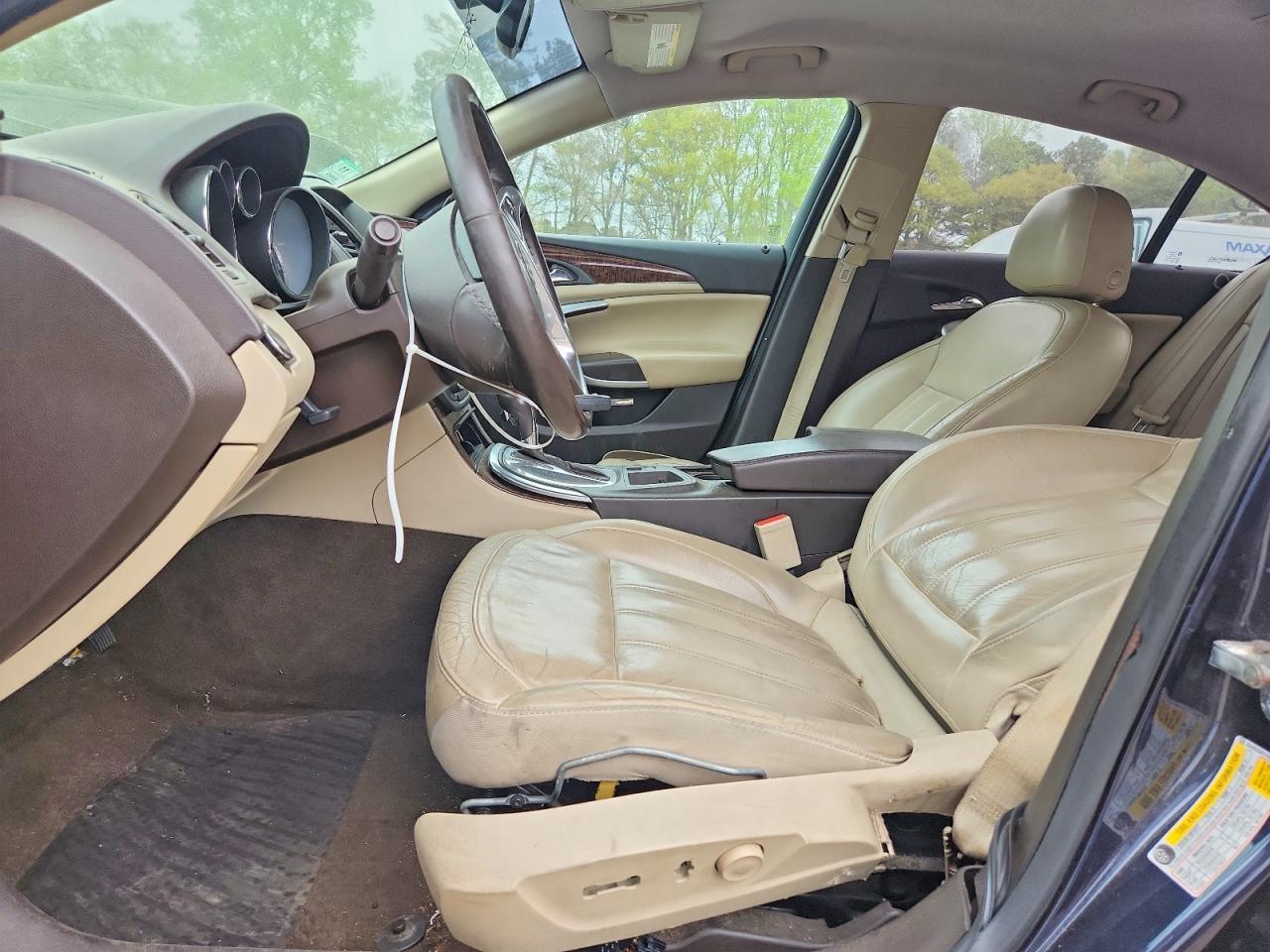 2013 Buick Regal Premium - Image 7