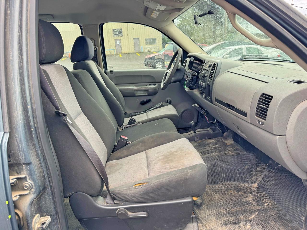 2009 Chevrolet Silverado K3500 - Image 5