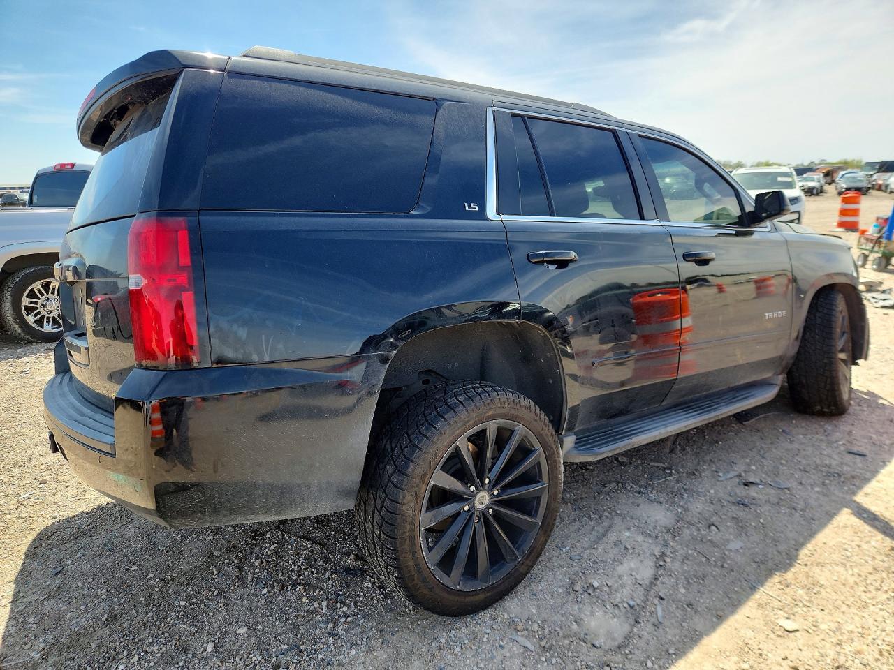 2016 Chevrolet Tahoe C1500 Ls - Фото 3