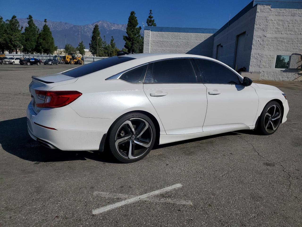 2021 Honda Accord Sport - Фото 3