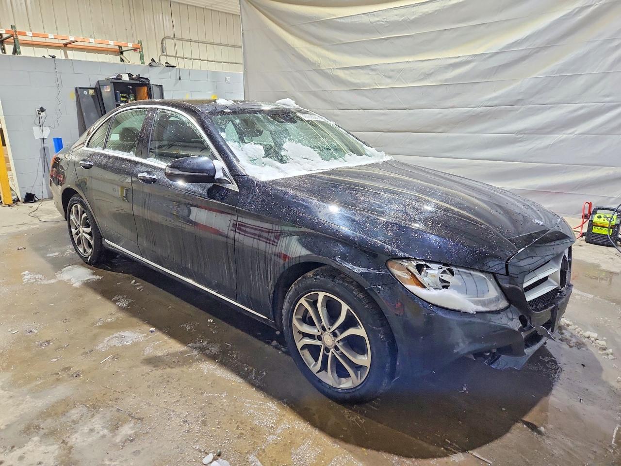 2016 Mercedes-Benz C 300 4Matic - Фото 4