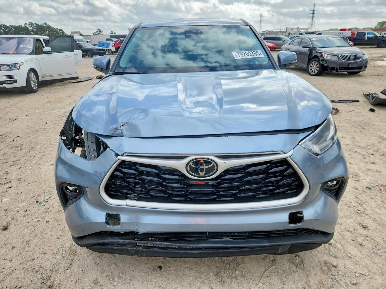 2024 Toyota Highlander Le - Image 5