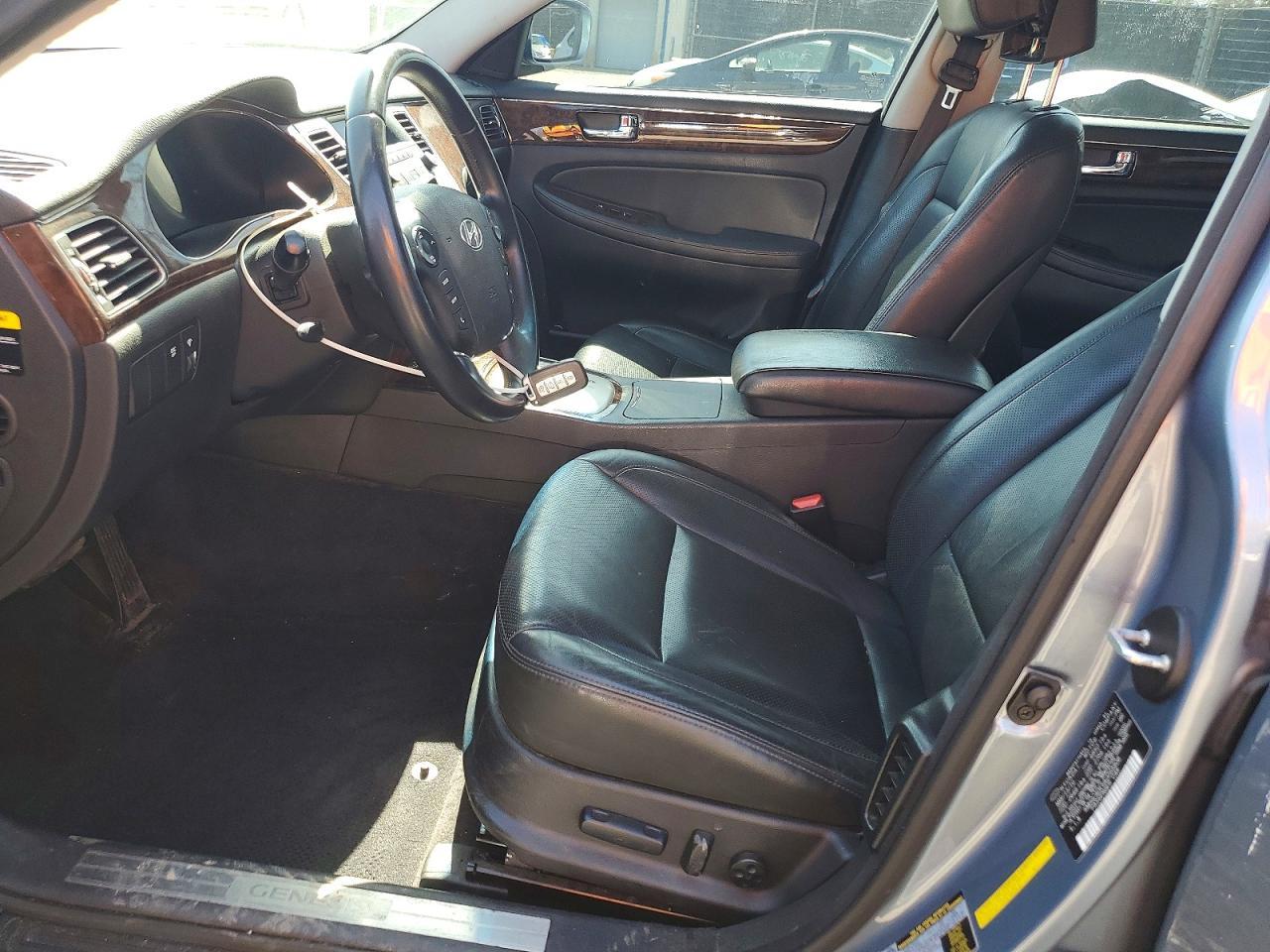 2010 Hyundai Genesis 3.8L V6 - Фото 7