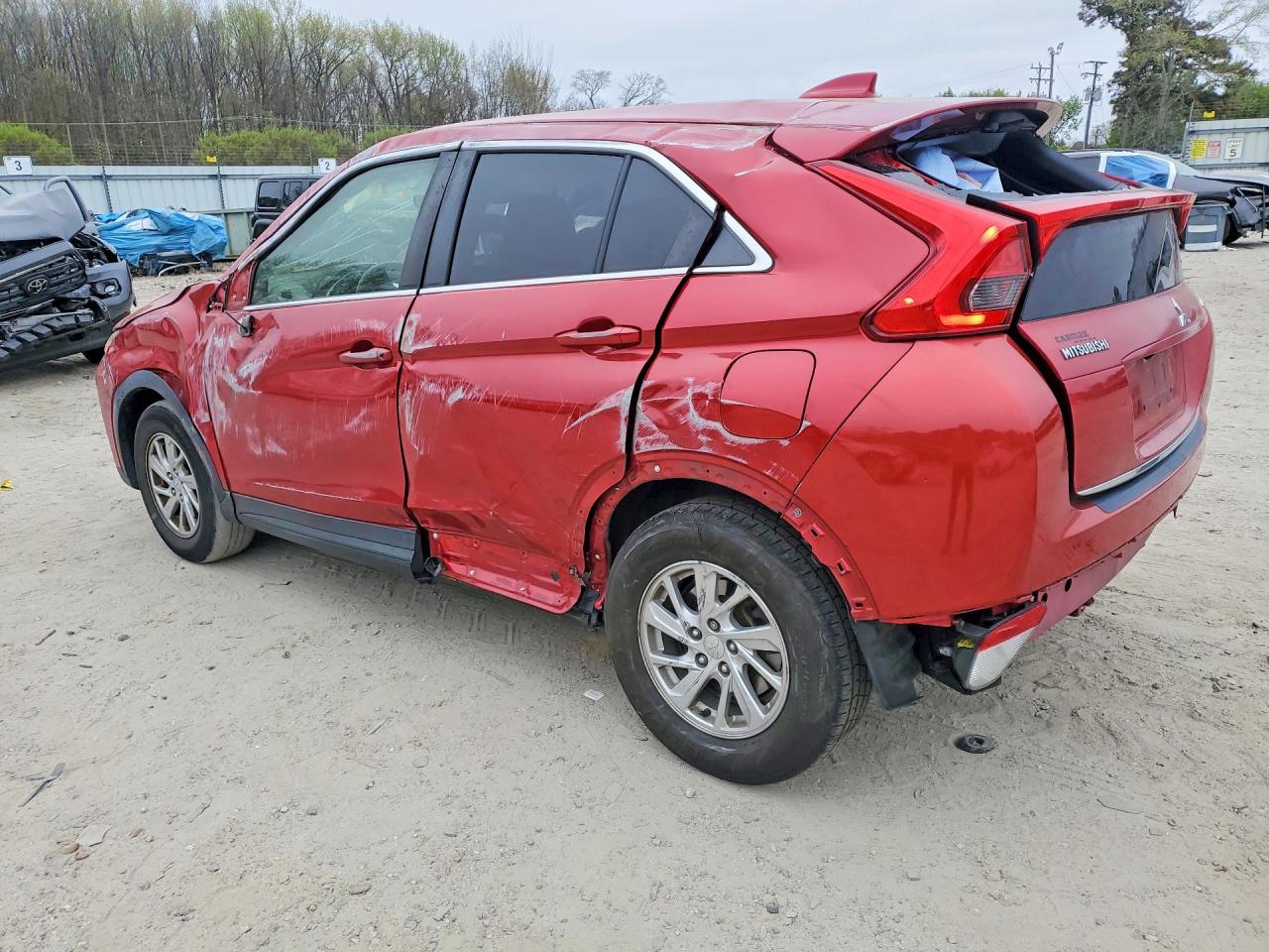 2018 Mitsubishi Eclipse Cross Es - Фото 2