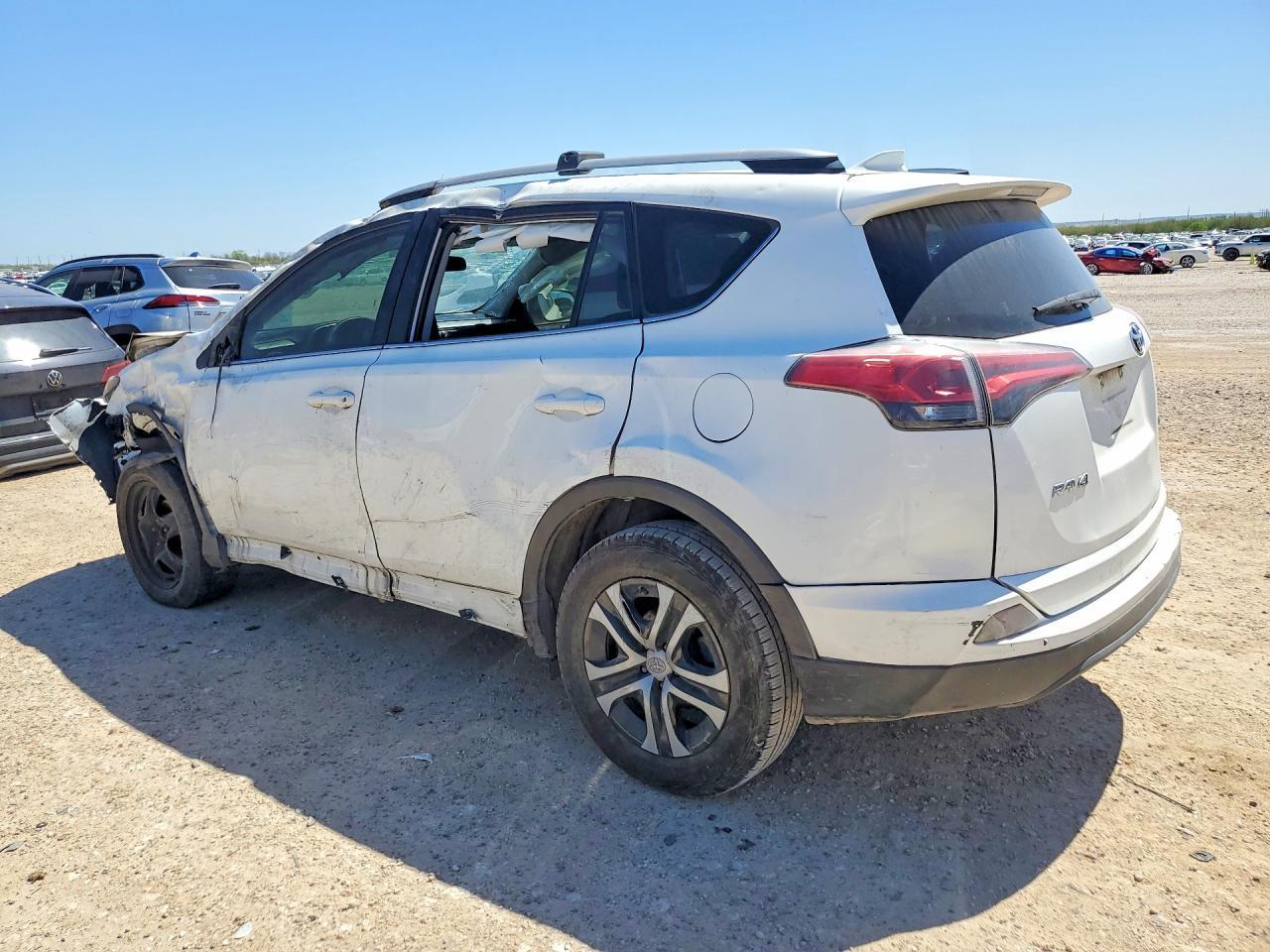 2018 Toyota Rav4 Le - Фото 2
