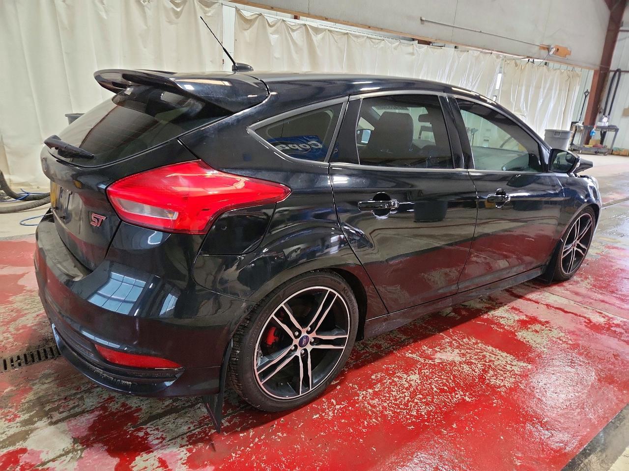 2016 Ford Focus St - Image 3
