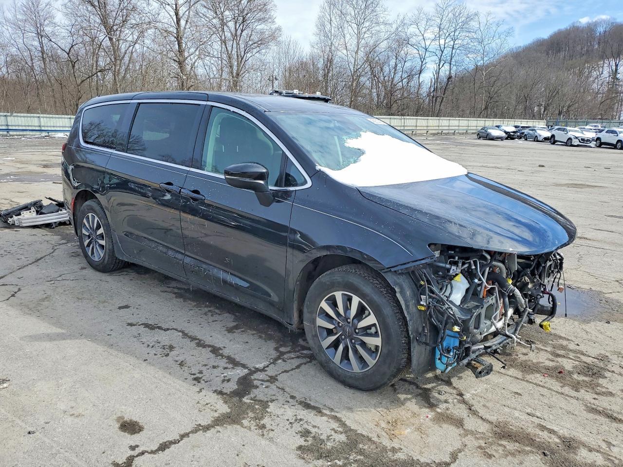 2023 Chrysler Pacifica Hybrid Touring L - Фото 4