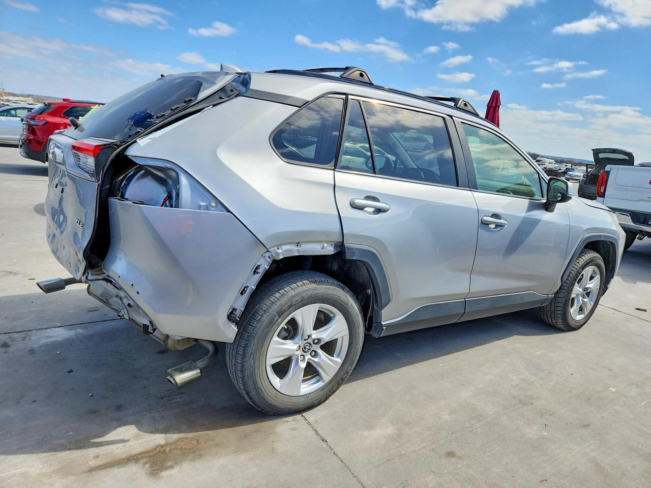 2019 Toyota Rav4 Xle - Image 3