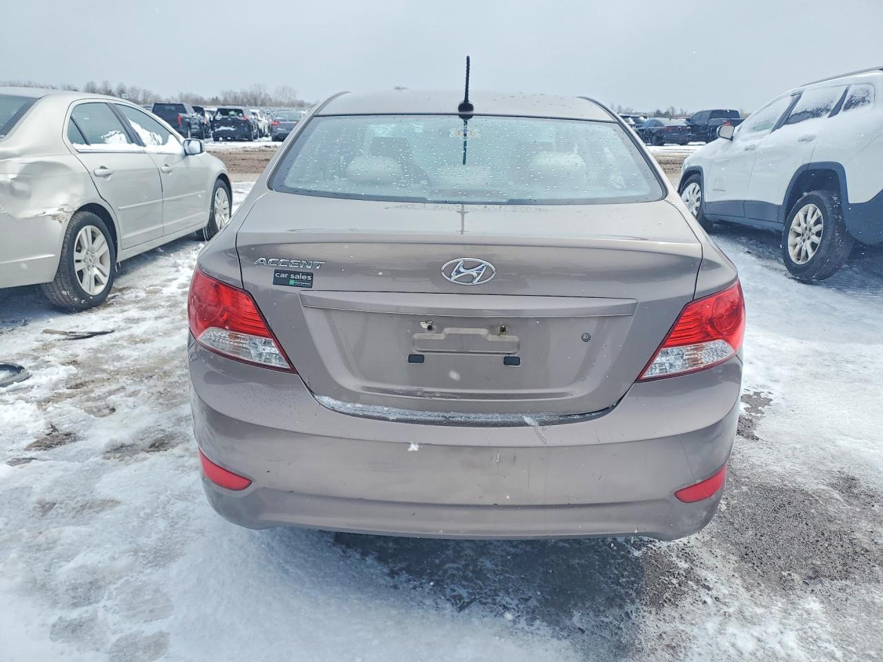 2013 Hyundai Accent Gls - Фото 6