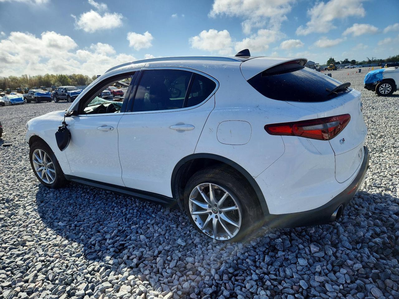 2019 Alfa Romeo Stelvio Ti - Image 2