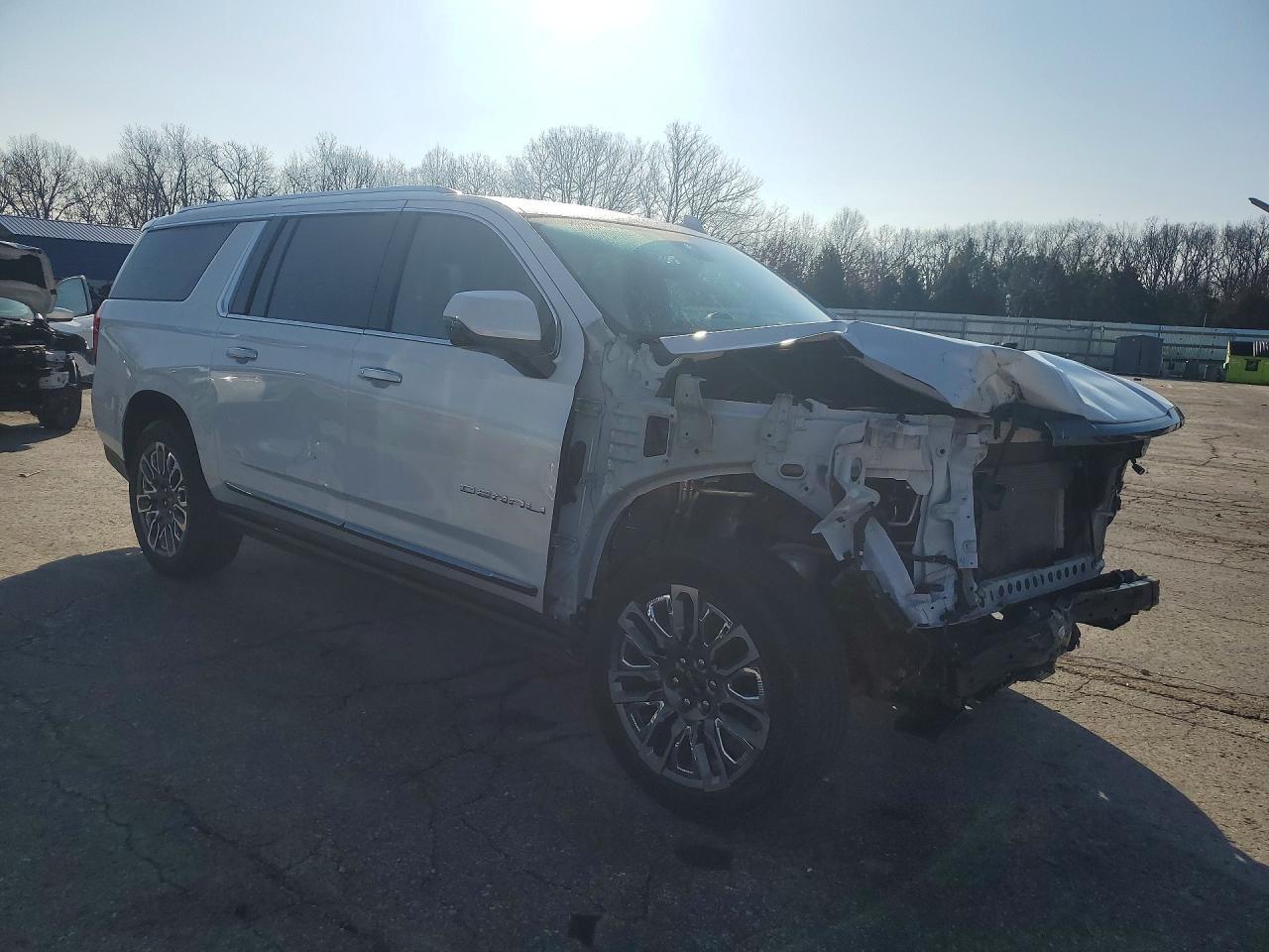 2023 GMC Yukon Xl Denali Ultimate - Фото 4