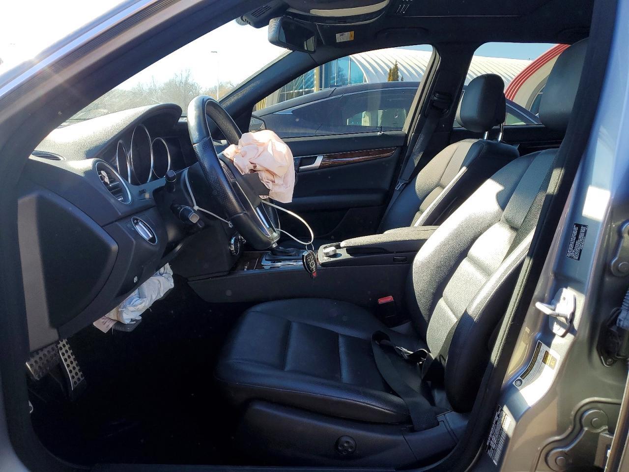 2012 Mercedes Benz C 300 4Matic - Фото 7