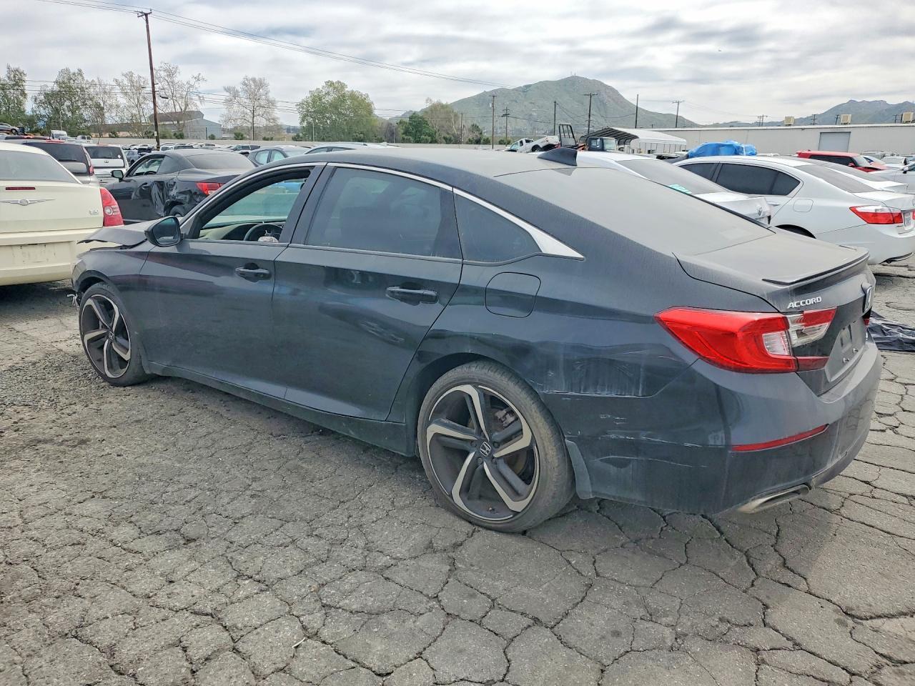 2020 Honda Accord Sport - Фото 2
