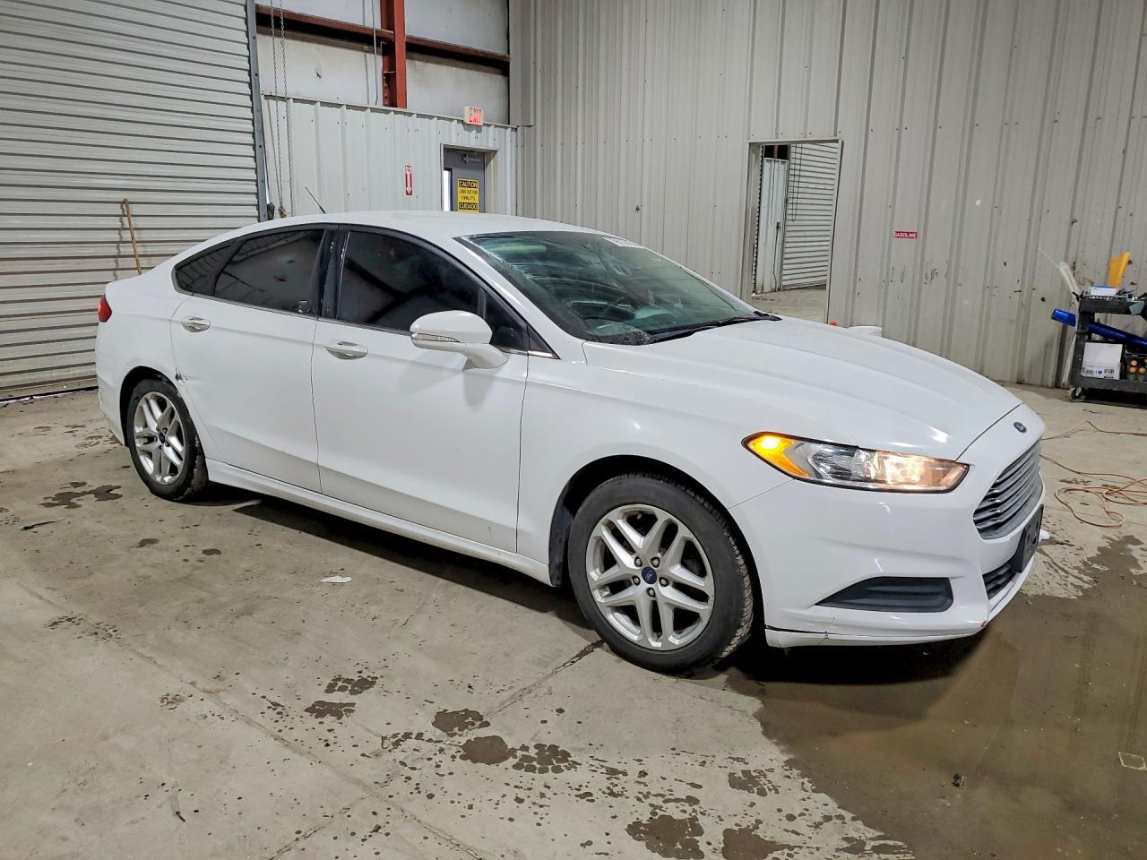 2016 Ford Fusion - Фото 4