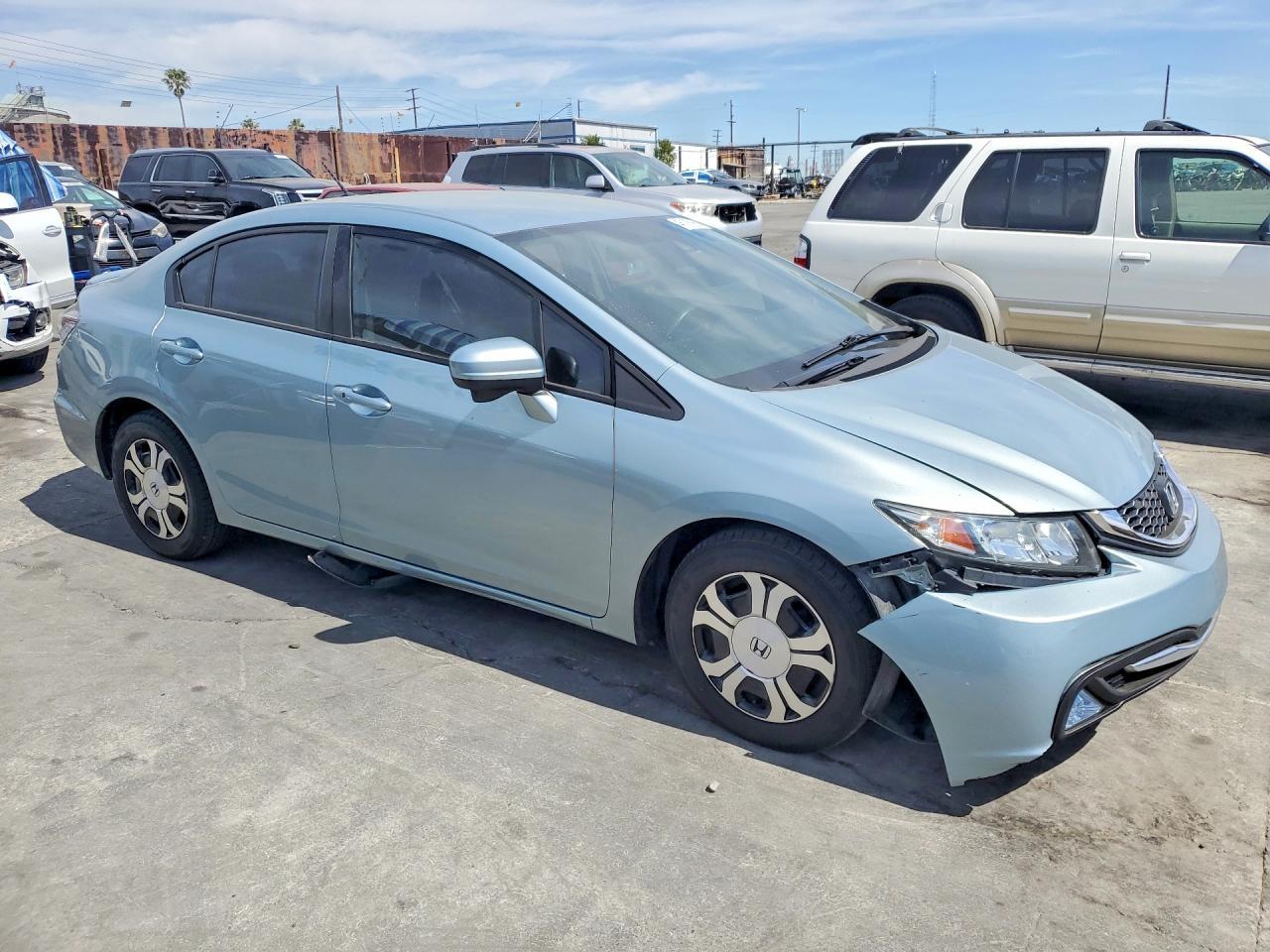 2014 Honda Civic Hybrid L - Image 4