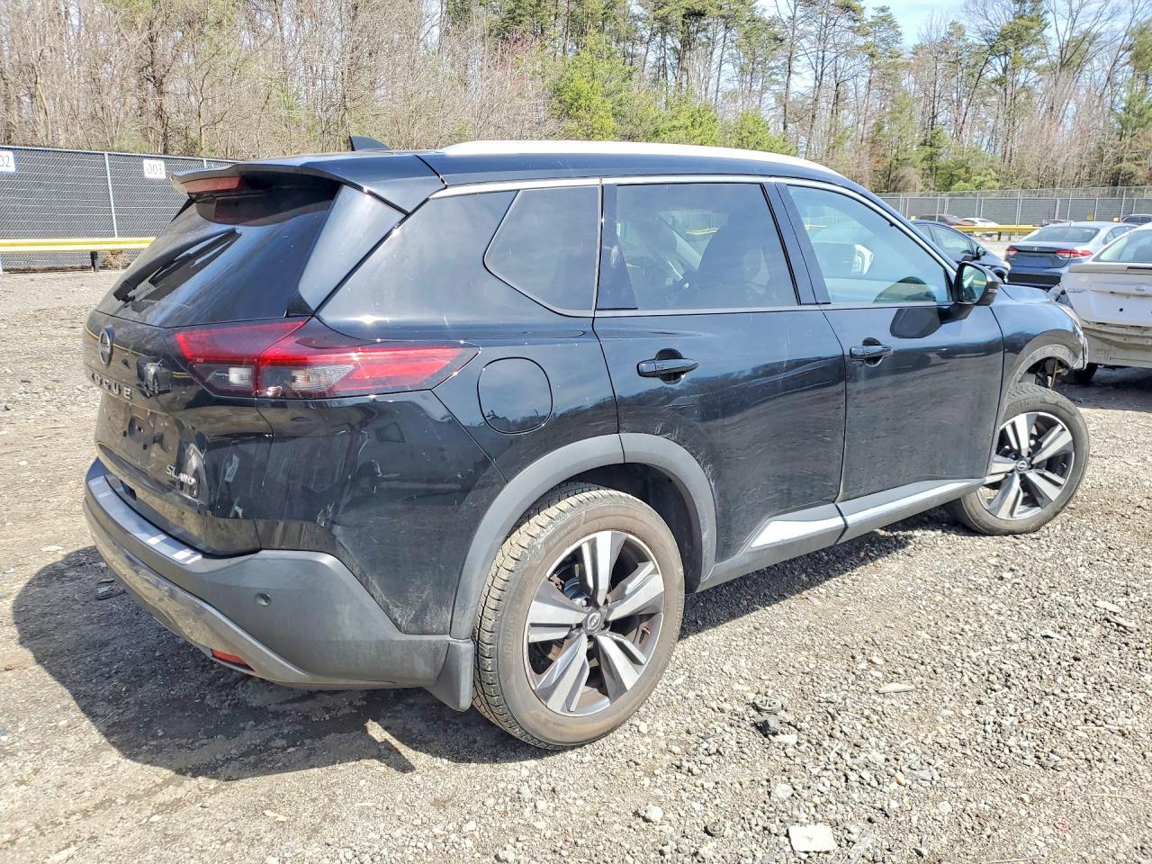 2022 Nissan Rogue Sl - Фото 3