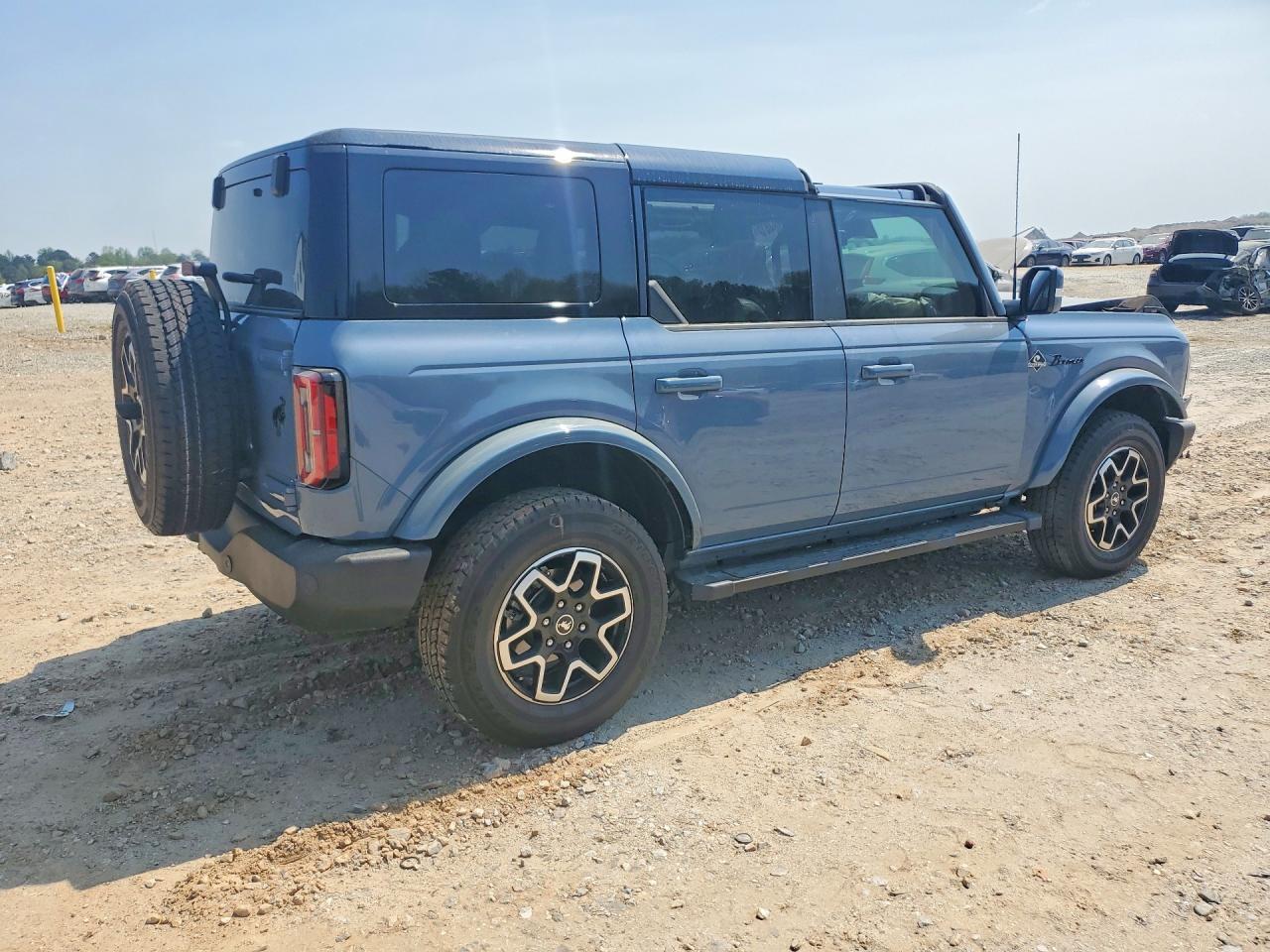 2024 Ford Bronco Outer Banks - Фото 3