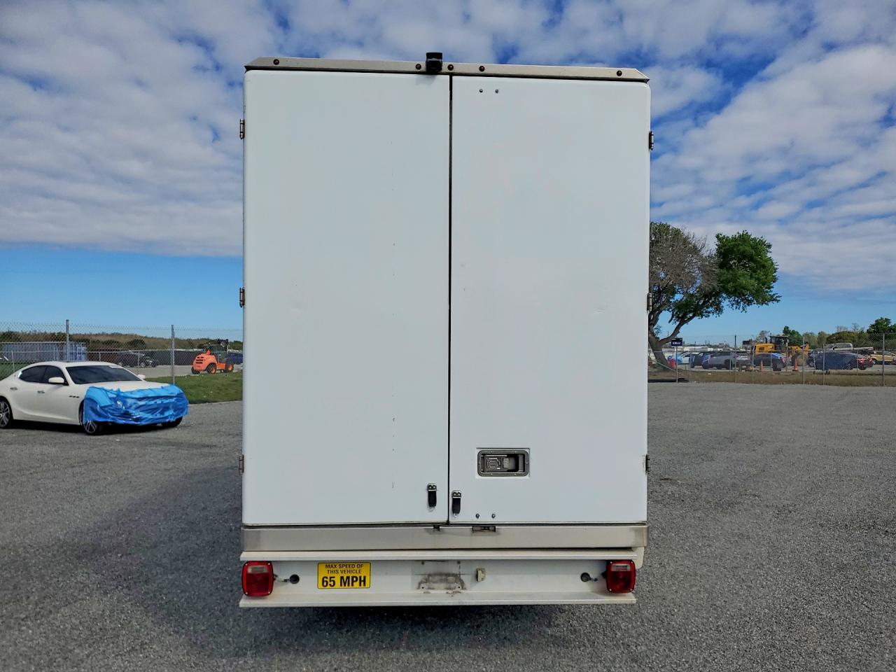 2020 Ford Transit Delivery Truck - Фото 6