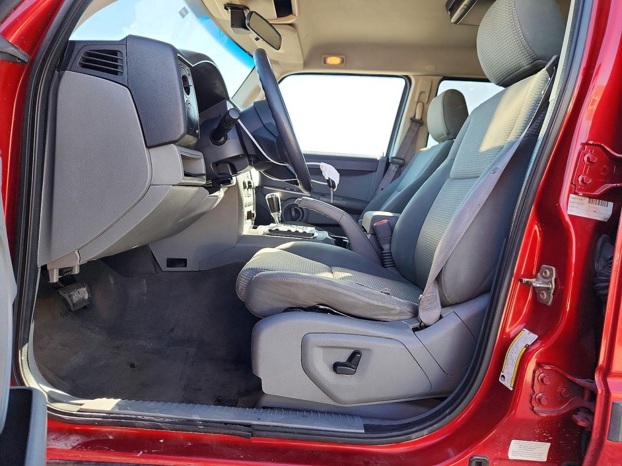 2006 Jeep Commander - Фото 7