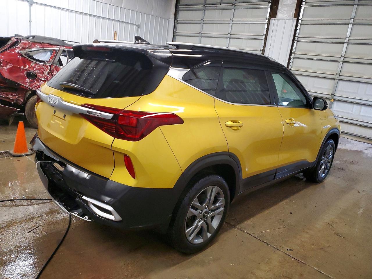 2022 Kia Seltos S - Image 3