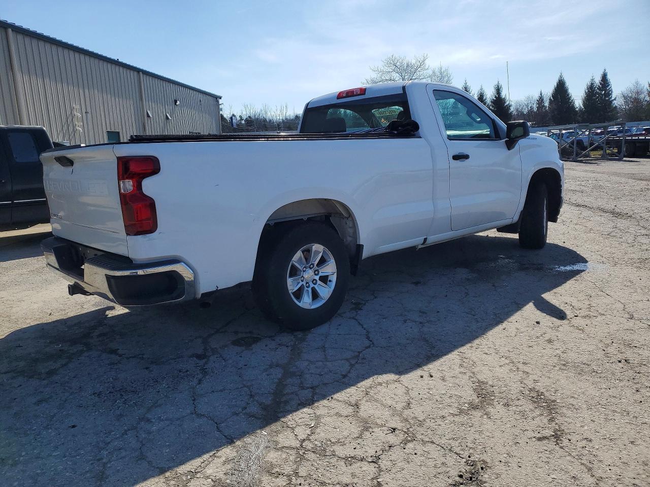 2019 Chevrolet Silverado C1500 - Фото 3