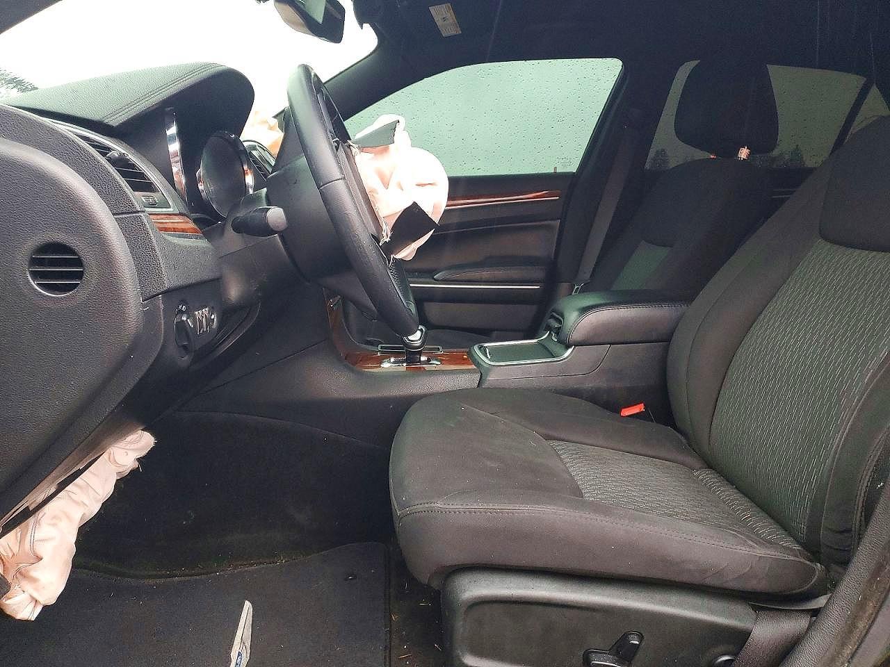 2012 Chrysler 300 - Фото 7