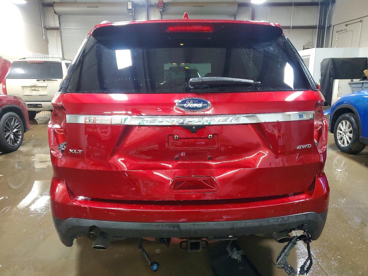 2017 Ford Explorer Xlt - Фото 6