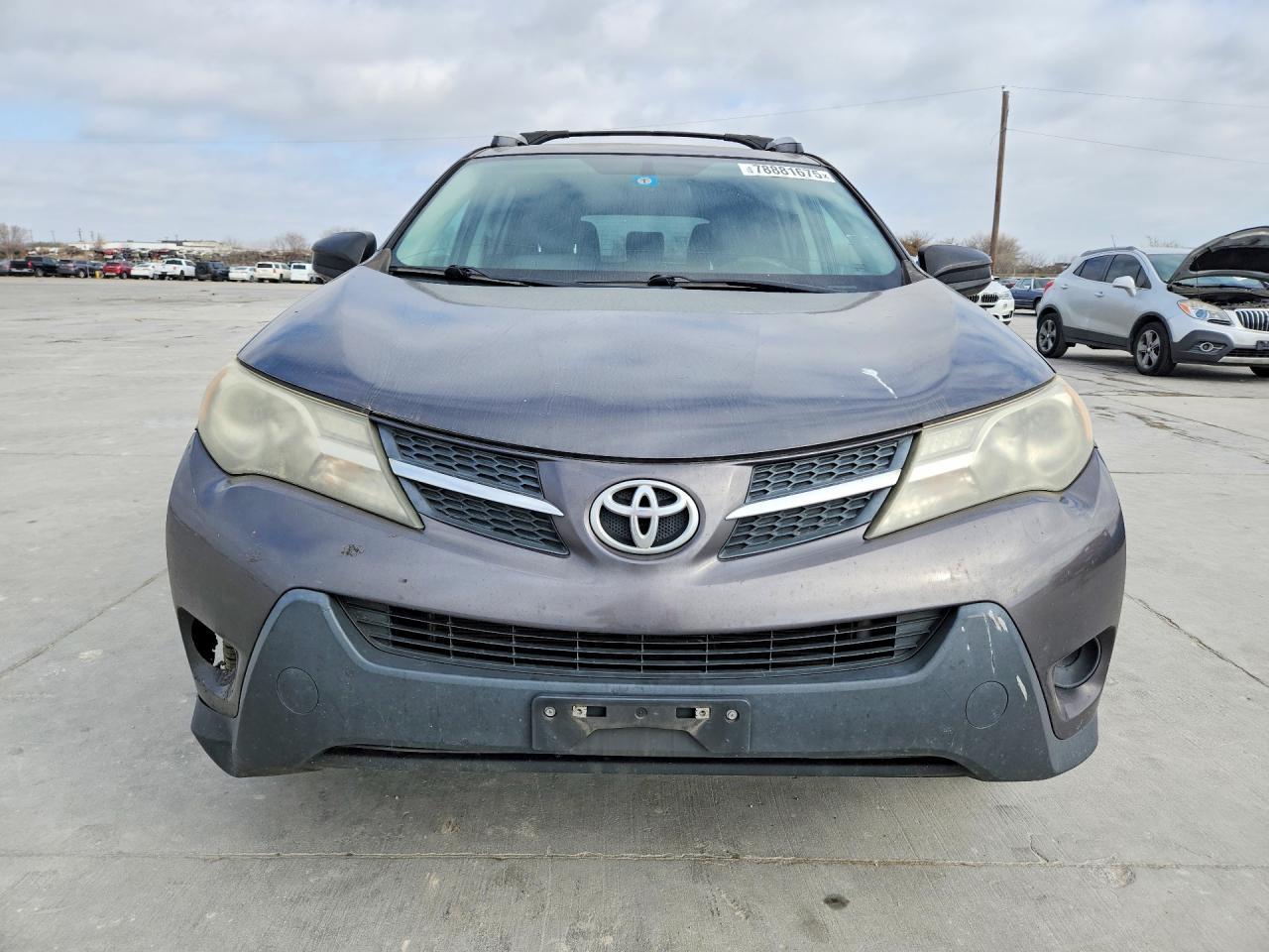 2015 Toyota Rav4 Le - Image 5