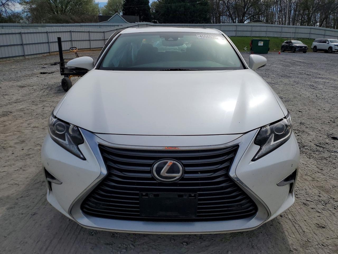 2017 Lexus Es 350 Base - Image 5