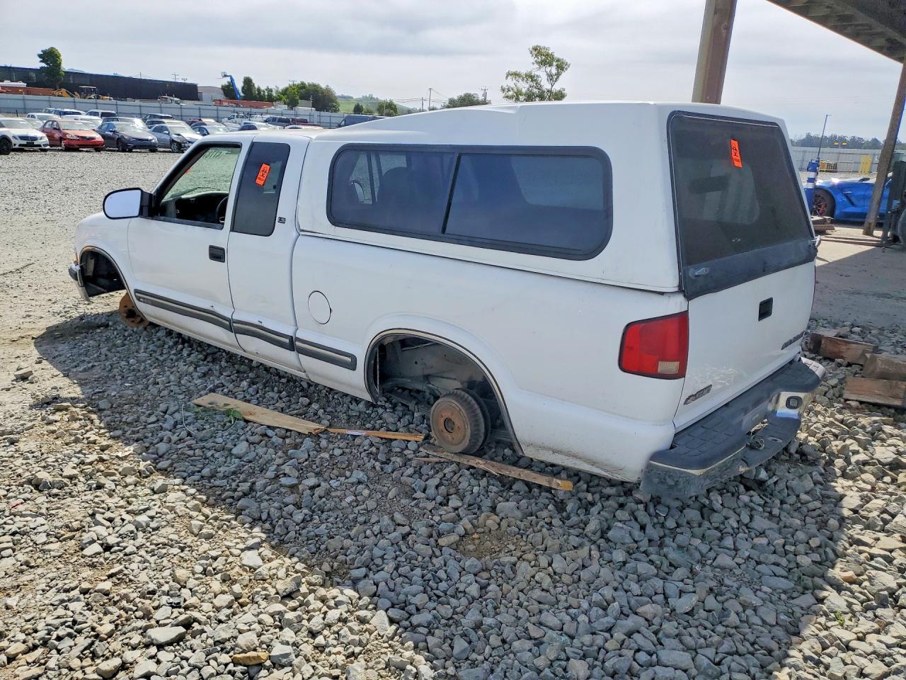2001 Chevrolet S Truck S10 - Фото 2