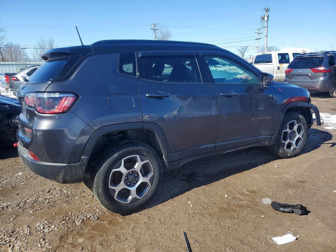 2022 Jeep Compass Trailhawk - Image 3