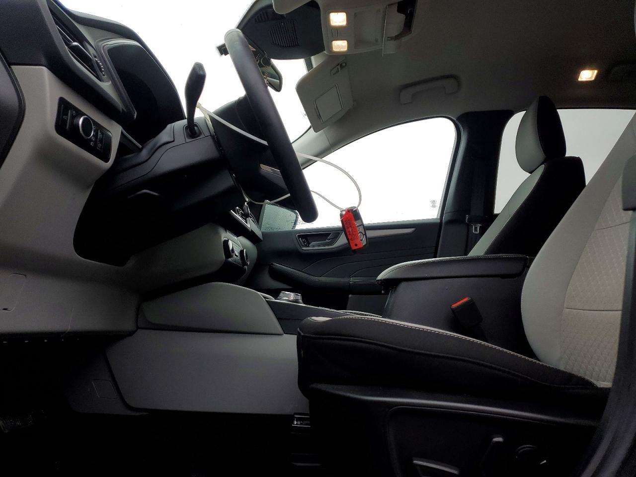 2023 Ford Escape Active - Image 7